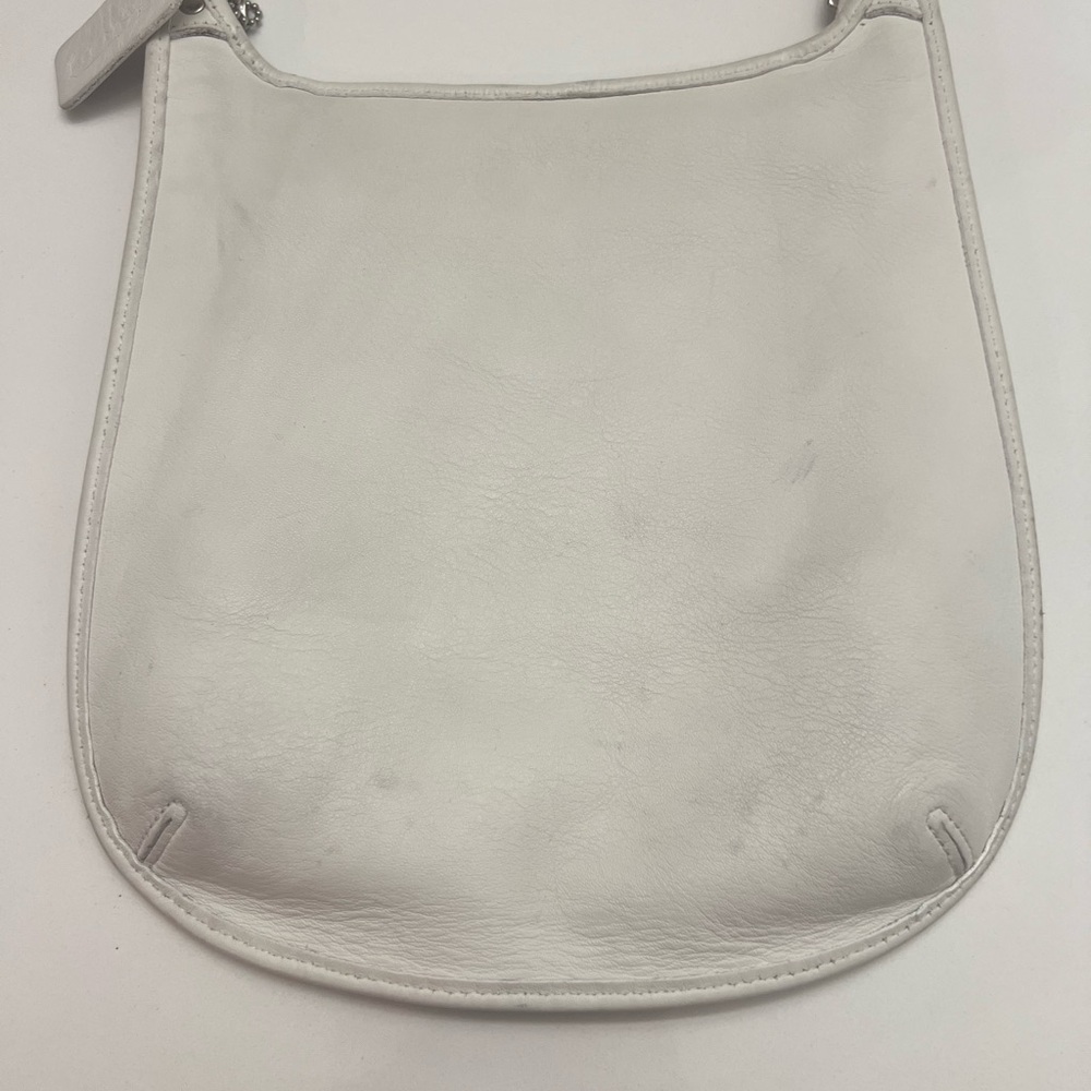 Coach Elegant White Shoulder Bag - Picture 3 of 3